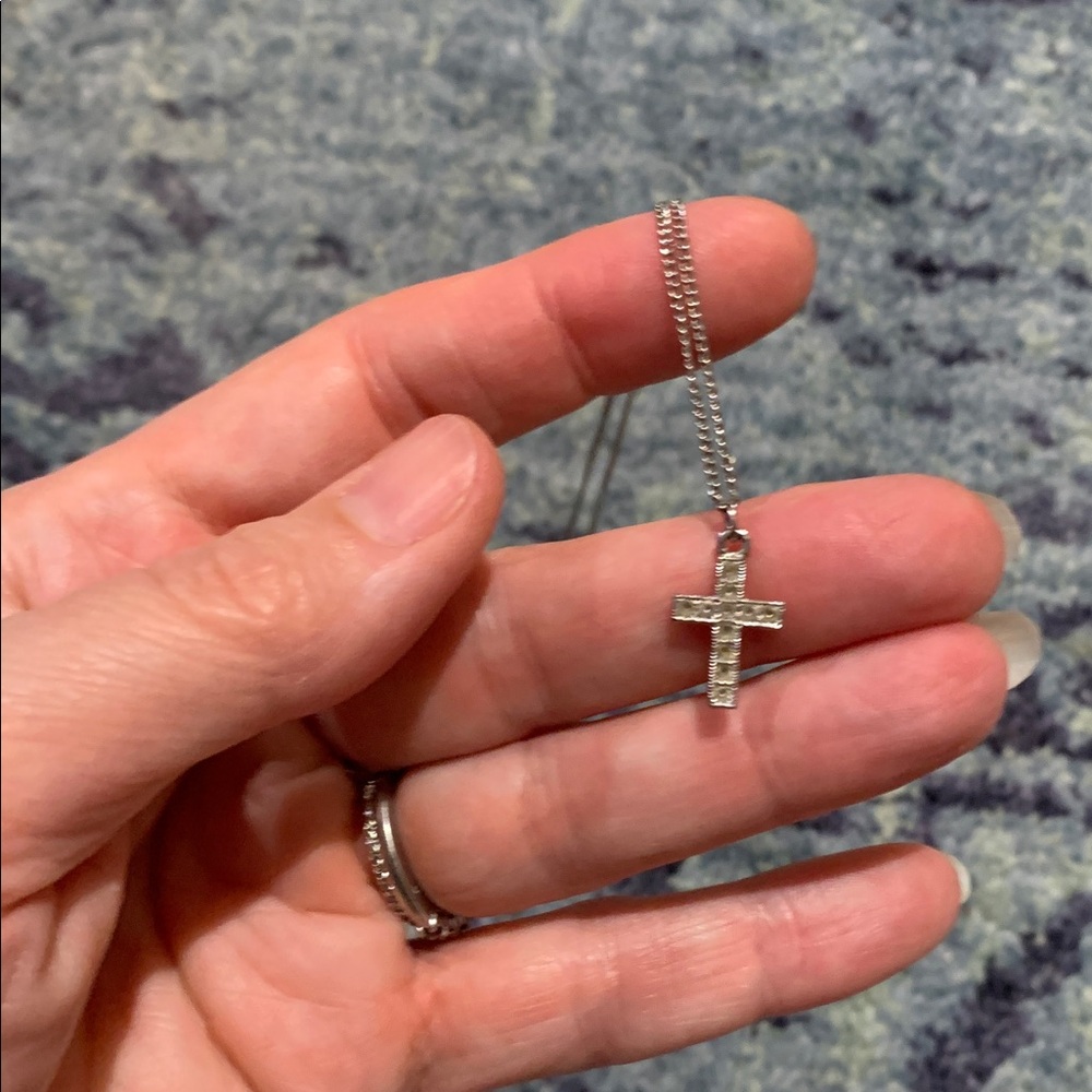 Vintage crystal cross pendant on 14” silver tone chain Necklace